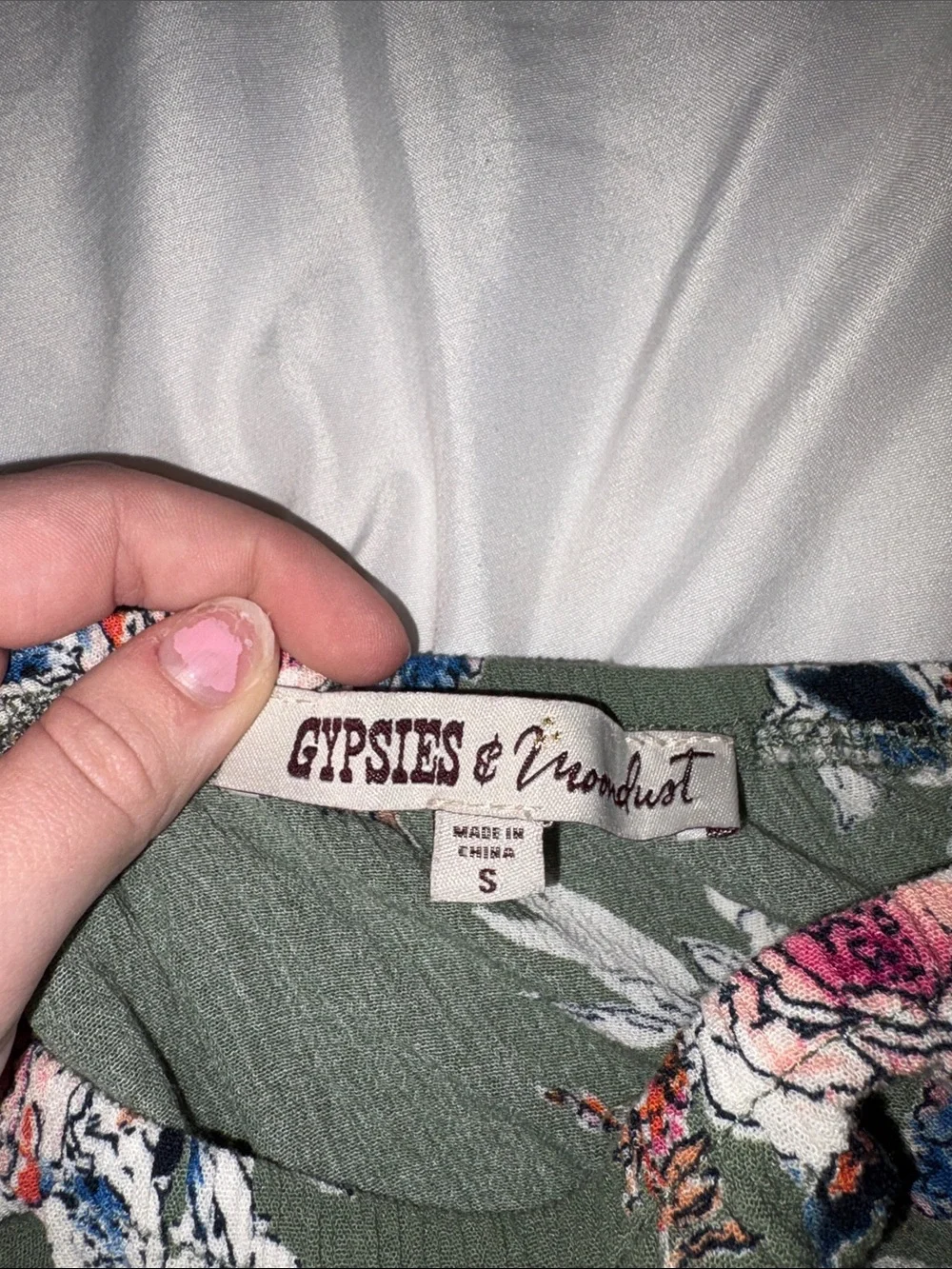 Gypsies & Moondust Olive Floral Off-Shoulder Top - Picture 2 of 4